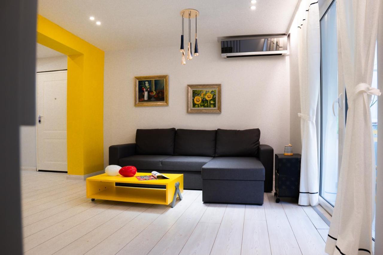 Enxhi'S Apartment 티라나 외부 사진